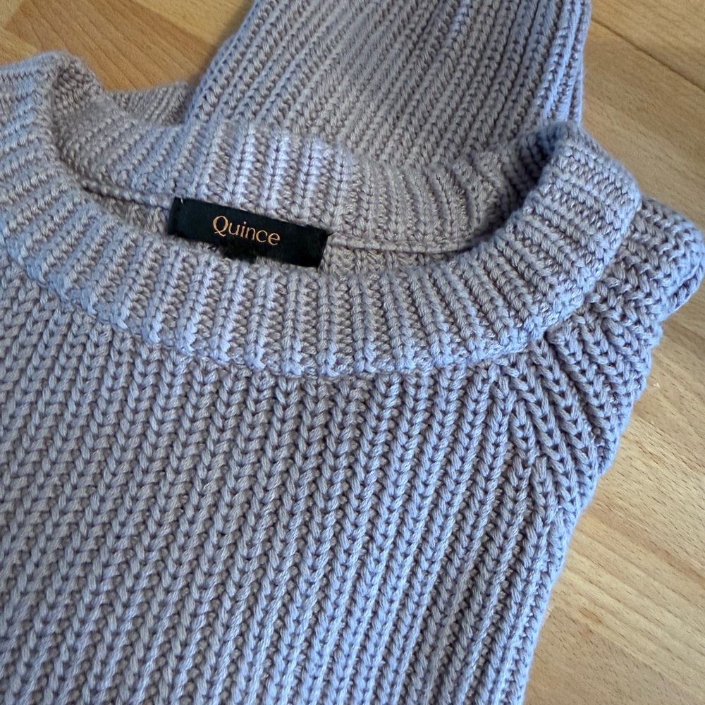 Quince Lavender Gray Crew Neck Sweater M